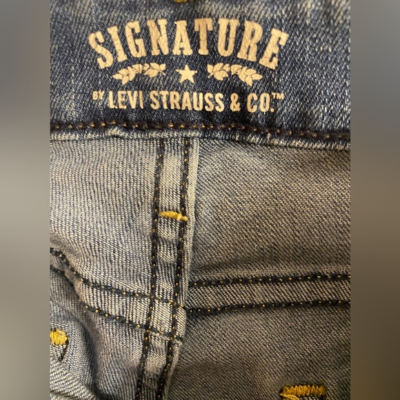 LEVIS signature womens modern straight stretch jeans size 4M. - Picture 6 of 11
